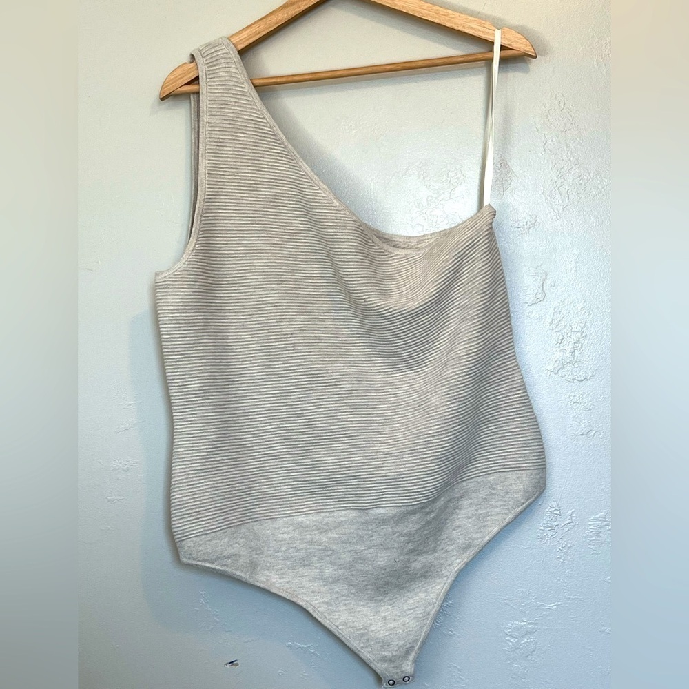 Abercrombie & Fitch Beige Ribbed One-Shoulder Strap Bodysuit Womens Size XL